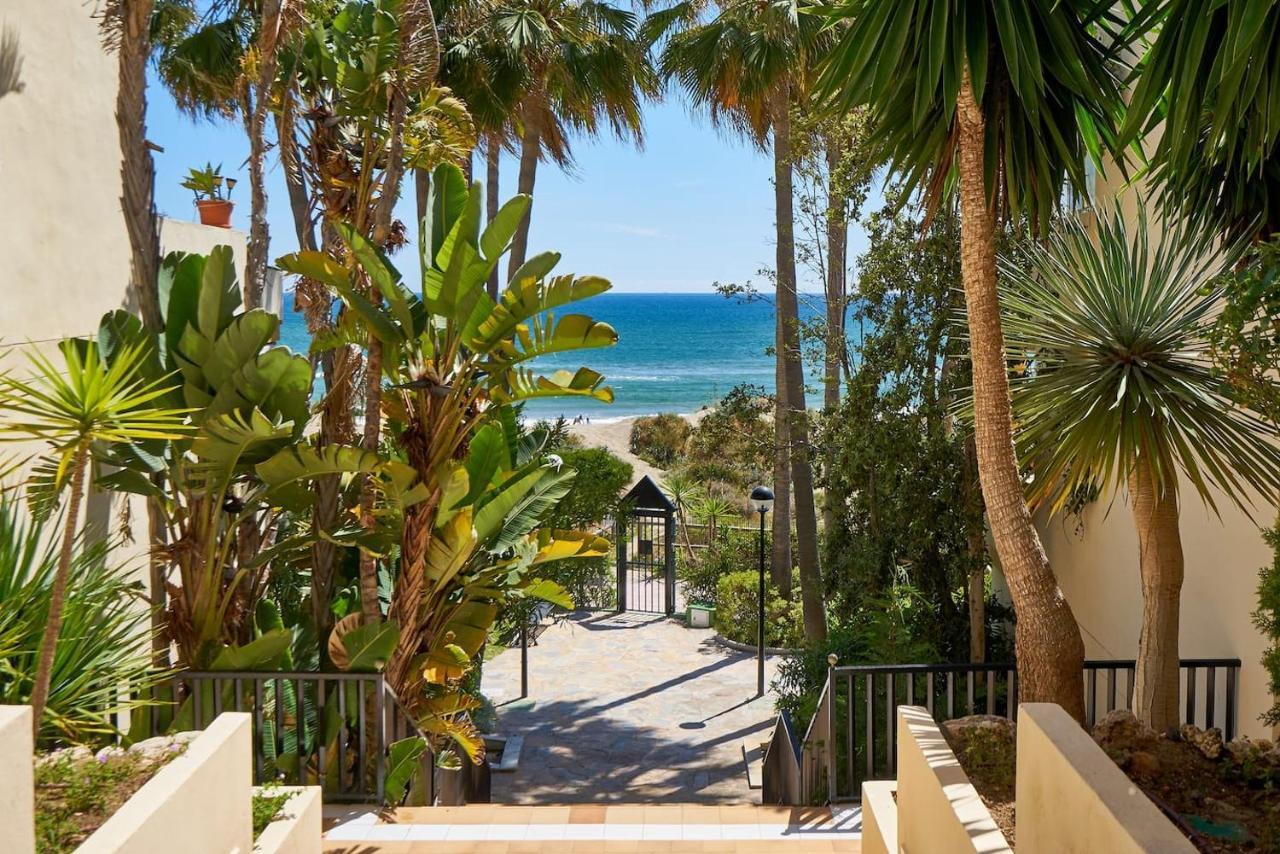 Oleholidays 225 Romana Playa Junto Al Mar Marbella Exterior photo